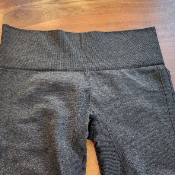 Lululemon In The Flow Crop - Picture 4 of 10